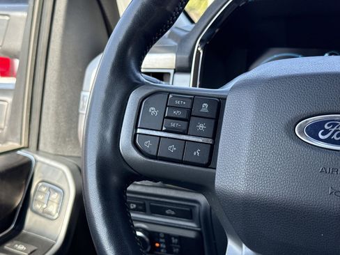 Certified 2022 Ford F150 Lariat w/ Equipment Group 502A High image 21