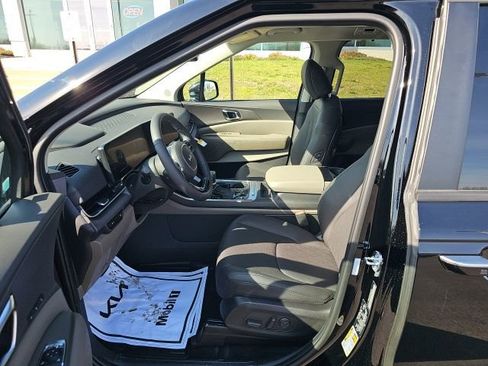 New 2026 Kia Carnival EX FWD image 7