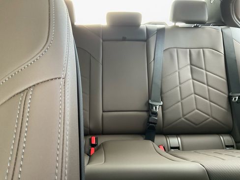 New 2026 BMW 530i RWD image 12