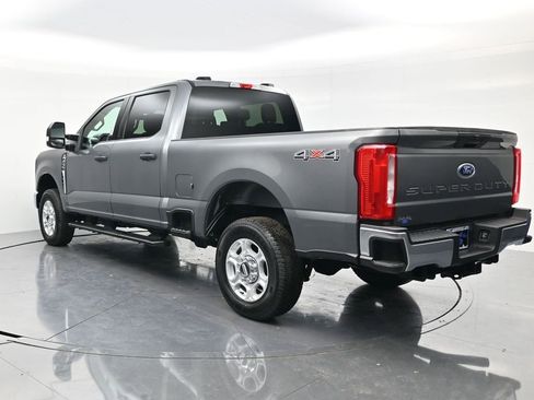 Used 2025 Ford F250 XLT AWD/4WD image 7