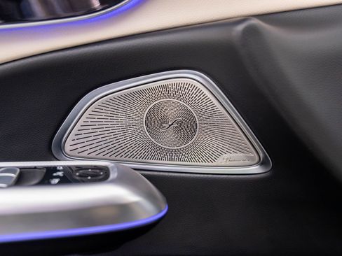 Used 2025 Mercedes-Benz E 350 4MATIC Sedan w/ Winter Package image 20