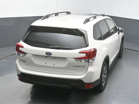 Used 2023 Subaru Forester Premium image 46