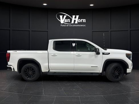 Used 2024 GMC Sierra 1500 Elevation w/ Elevation Premium Package AWD/4WD image 8