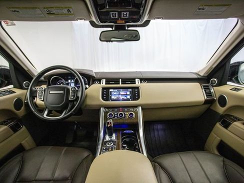 Used 2016 Land Rover Range Rover Sport HSE image 12