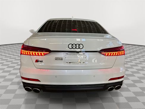 Used 2021 Audi S6 Premium Plus w/ S Sport Package image 3