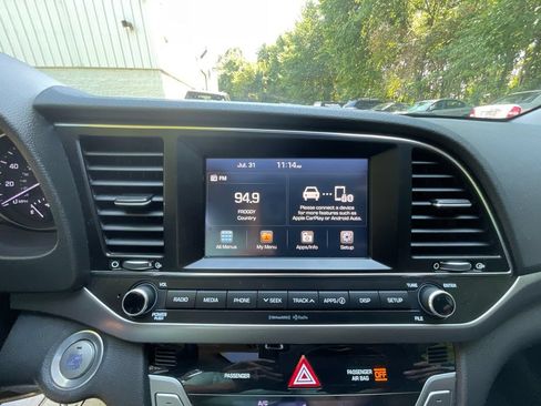 Used 2017 Hyundai Elantra Value Edition w/ Cargo Package FWD image 17