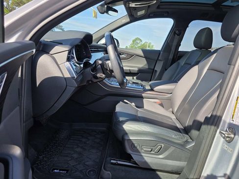 Used 2021 Audi Q7 2.0T Premium w/ Convenience Package AWD/4WD image 9