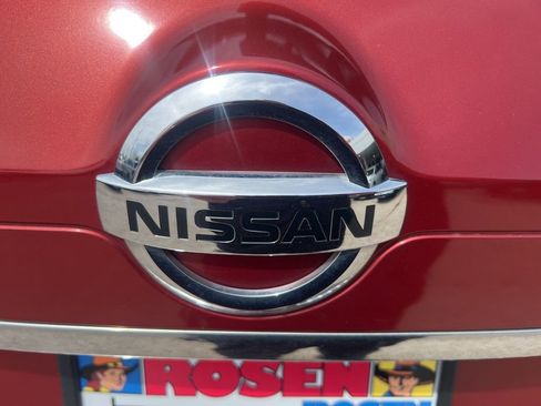 Used 2016 Nissan Rogue SV AWD/4WD image 29