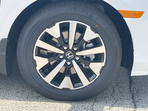 New 2026 Honda Odyssey EX-L image 9