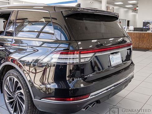 Used 2020 Lincoln Aviator Reserve w/ Equipment Group 202A AWD/4WD image 14