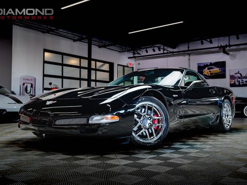 Used 2003 Chevrolet Corvette Z06 w/ Memory Package, 3 Drivers image 9