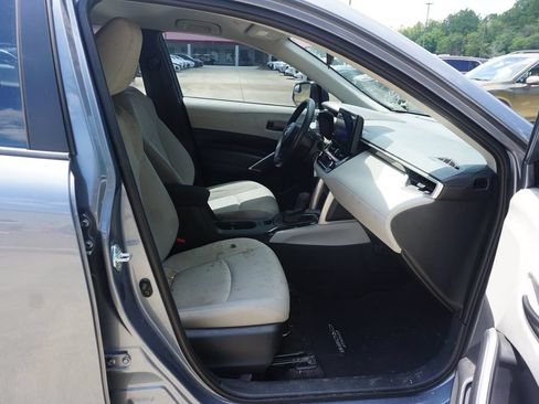 Used 2024 Toyota Corolla Cross L FWD image 17