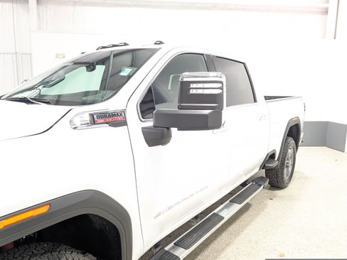 Used 2025 GMC Sierra 3500 SLT w/ SLT Premium Package AWD/4WD image 7