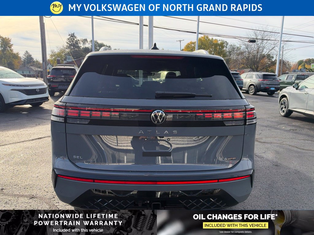 New 2027 Volkswagen Atlas SEL R-Line AWD/4WD image 4