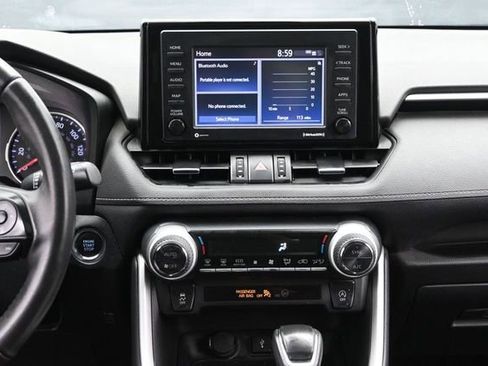 Used 2022 Toyota RAV4 XLE Premium AWD/4WD image 11