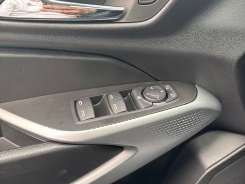 New 2026 Chevrolet Trax LS w/ LS Convenience Package FWD image 17
