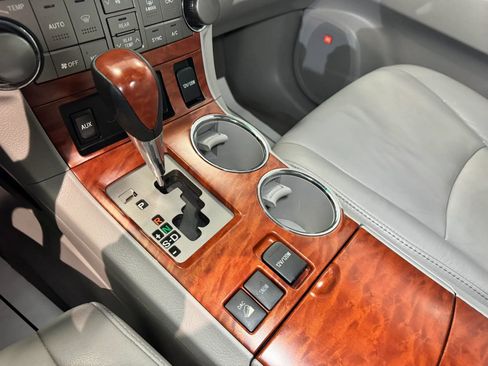 Used 2010 Toyota Highlander Limited AWD/4WD image 33