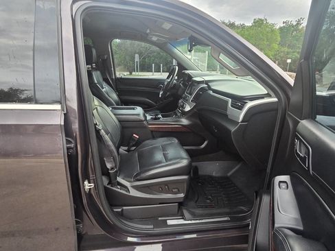 Used 2015 GMC Yukon SLT w/ HD Trailering Package AWD/4WD image 32