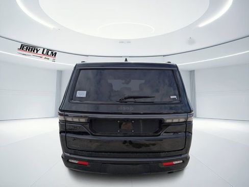 New 2026 Jeep Grand Wagoneer Summit w/ Premium Group III AWD/4WD image 4