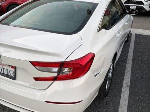 Used 2019 Honda Accord LX image 5