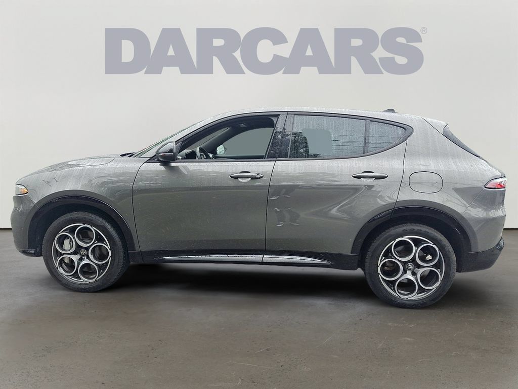 Used 2025 Alfa Romeo Tonale AWD/4WD image 4