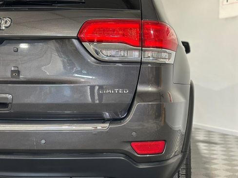 Used 2018 Jeep Grand Cherokee Limited w/ Luxury Group II AWD/4WD image 8