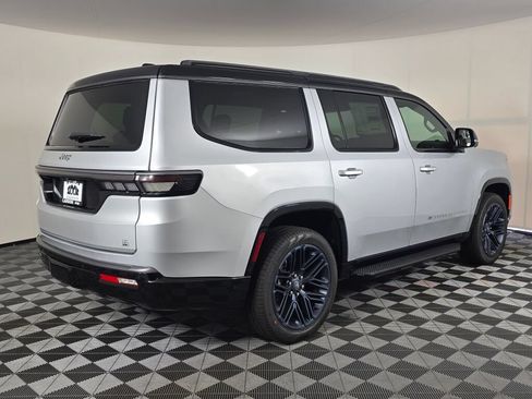 New 2026 Jeep Grand Wagoneer 4WD image 4