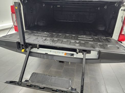 Used 2021 Ford F350 Lariat image 27