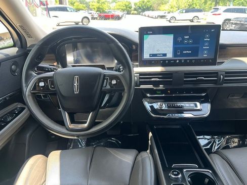 Certified 2024 Lincoln Corsair Reserve w/ Equipment Group 202A AWD/4WD image 18