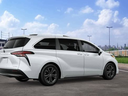 New 2026 Toyota Sienna Platinum AWD/4WD image 10