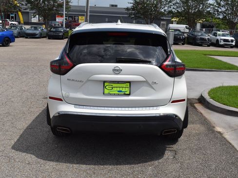 Used 2019 Nissan Murano SL w/ SL Technology Package FWD image 11