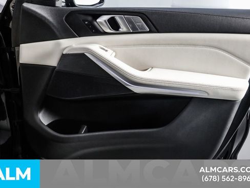 Used 2022 BMW X7 xDrive40i w/ M Sport Package image 47