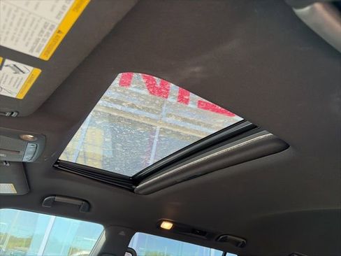 Certified 2024 Nissan Armada SL w/ Midnight Edition Package image 26