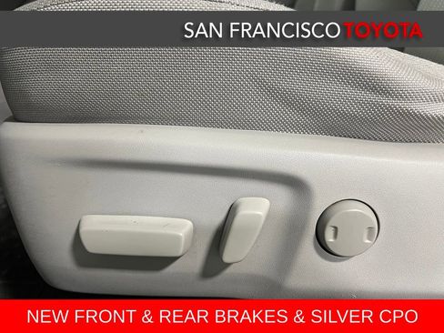 Certified 2016 Toyota Camry LE image 12