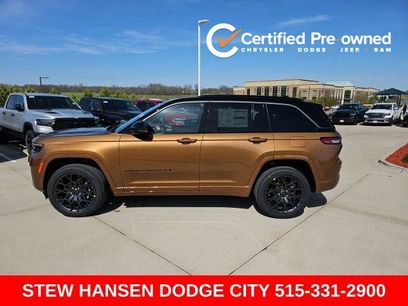 Used 2026 Jeep Grand Cherokee Summit w/ Obsidian Package