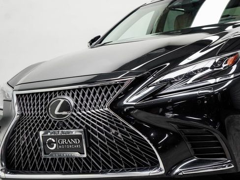 Used 2018 Lexus LS 500 AWD w/ Luxury Package image 2