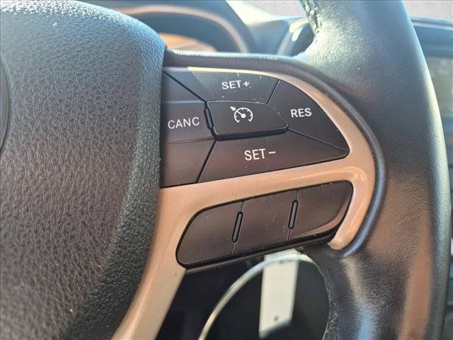 Used 2014 Jeep Cherokee Latitude FWD image 9
