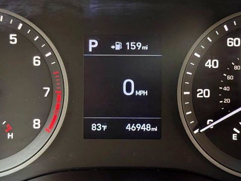 Used 2021 Hyundai Tucson Limited AWD/4WD image 16
