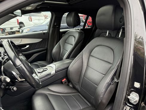 Used 2019 Mercedes-Benz GLC 300 4MATIC Coupe image 12