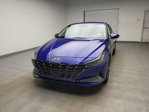 Used 2022 Hyundai Elantra Limited w/ Cargo Package image 15