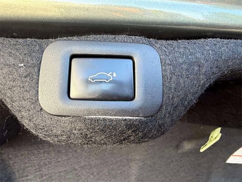 Used 2019 Lexus ES 350 Luxury w/ Accessory Package image 18