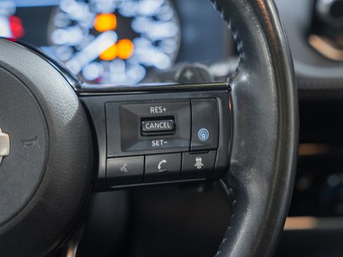 Used 2021 Nissan Rogue SV w/ Premium Package image 32