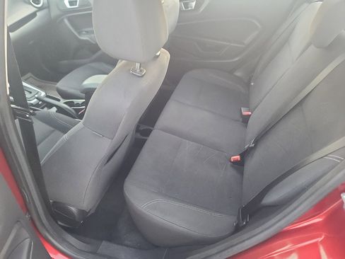 Used 2015 Ford Fiesta SE image 11