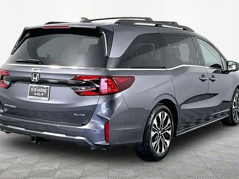 Used 2025 Honda Odyssey Elite image 6