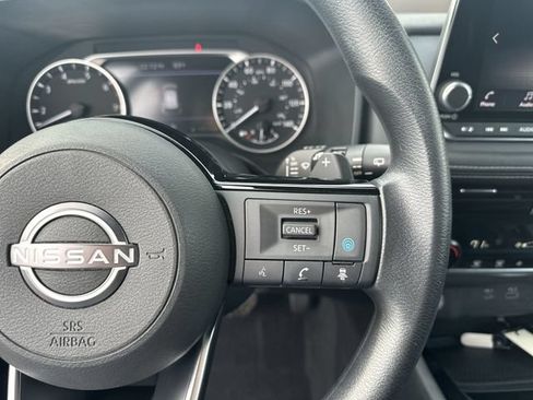 Used 2022 Nissan Rogue SV AWD/4WD image 23