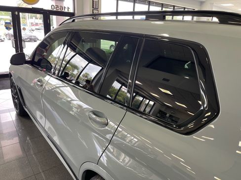 Used 2023 BMW X7 xDrive40i w/ M Sport Package AWD/4WD image 14