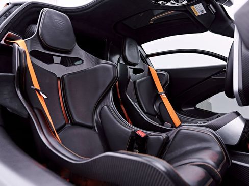 Used 2019 McLaren Senna RWD image 68