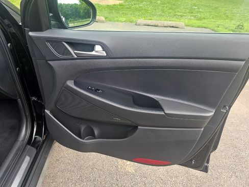 Used 2020 Hyundai Tucson Limited AWD/4WD image 17