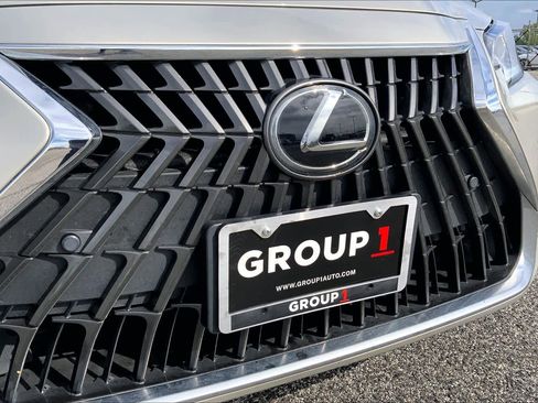 Used 2024 Lexus ES 350 w/ Premium Package FWD image 29