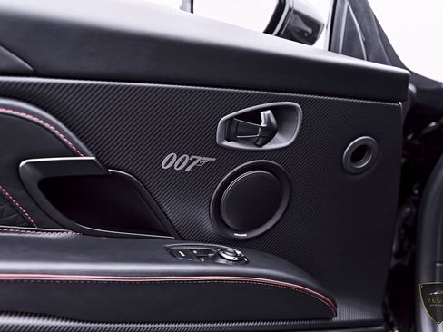 Used 2021 Aston Martin DBS Superleggera RWD image 45
